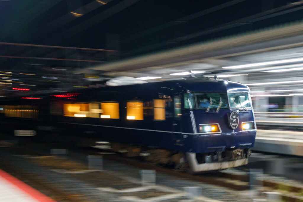 新大阪駅入線